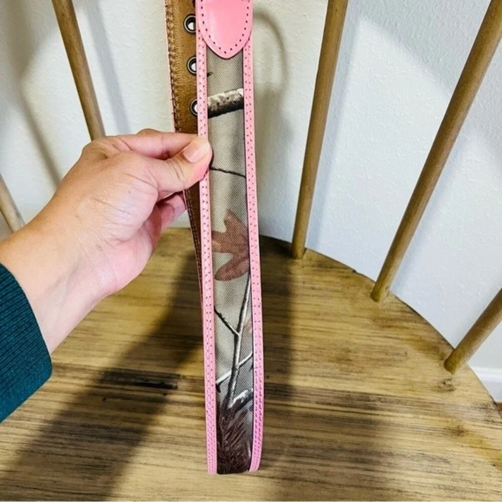 Girl’s Camo/Pink Trimmed Genuine Bonded Leather Belt in Size Medium
